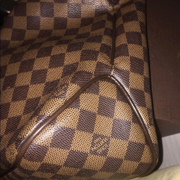 Authentic - Lv delightful PM - Picture 4 of 16